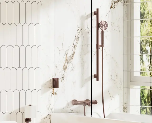 Benino Badekarsett Badekarsarmatur med glidestang 