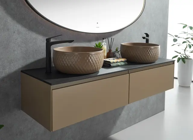 Como UNO 150 Lusso - Myk Brun Matt 