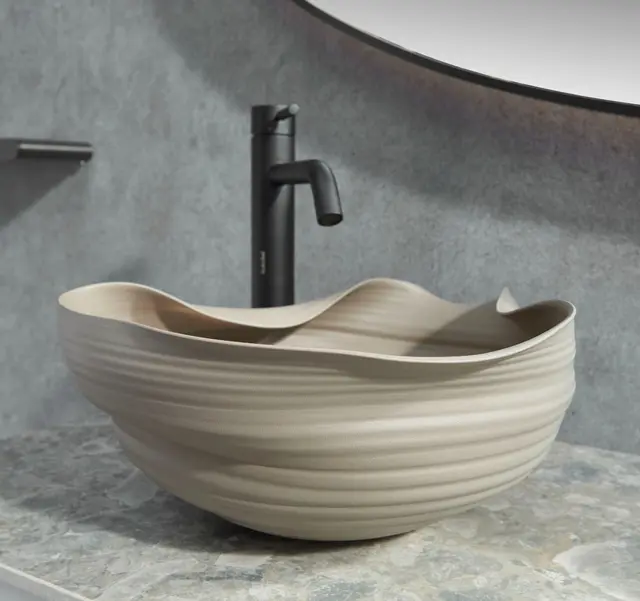 Handmade ART - VEKST Håndlaget bolleservant i Keramikk 