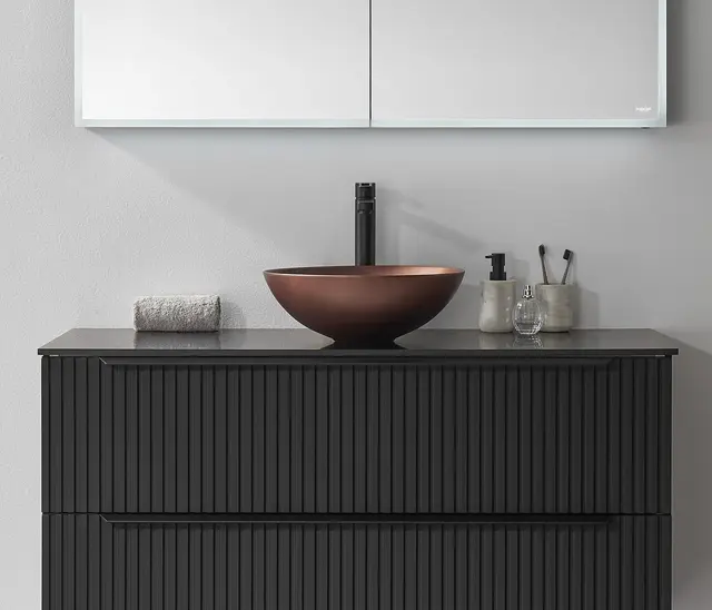 Matteo Bronse servant Bolleservant i porselen 