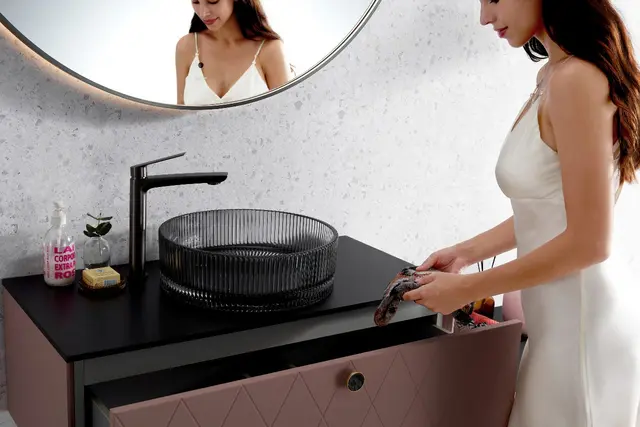 Romano - Sort Transparent Bolleservant i glass 