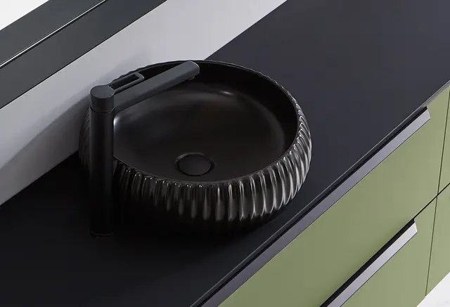 Ruffino - Sort Matt Bolleservant i porselen 