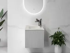 Sorrento Slim - Matt hvit Sm&#229;m&#248;bel med hvit glasservant