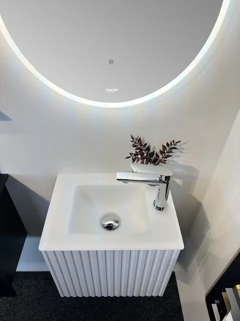 Sorrento Slim - Matt hvit Småmøbel med hvit glasservant 