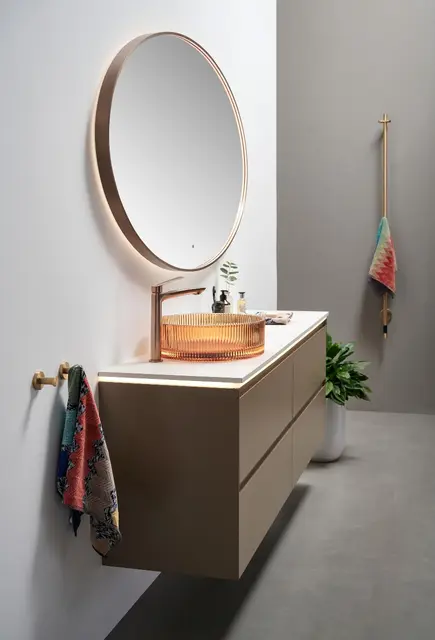 Tropea - Kobber Børstet Ovalt speil med ramme og backlight 