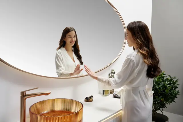 Tropea - Kobber Børstet Ovalt speil med ramme og backlight 