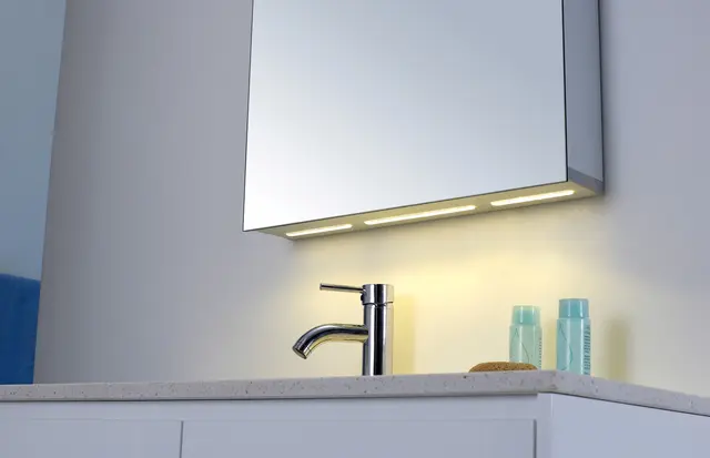 Capri 60 Speilskap med led-lys og underlys 
