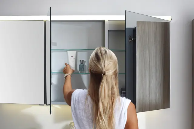 Capri Speilskap med led-lys og underlys 
