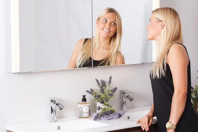 Fano Speilskap med led-lys og underlys 