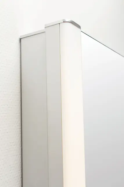 Fano Speilskap med led-lys og underlys 