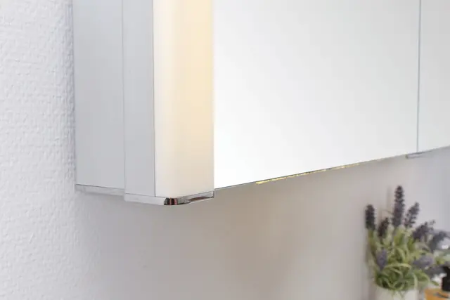 Fano Speilskap med led-lys og underlys 