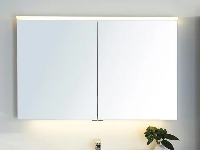 Veneto Speilskap med akryltopp og led-lys 