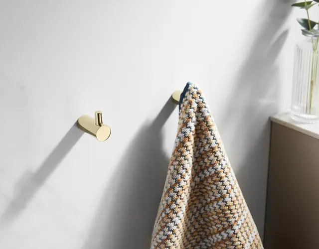 Falco Håndklekrok i 8 ulike overflater 