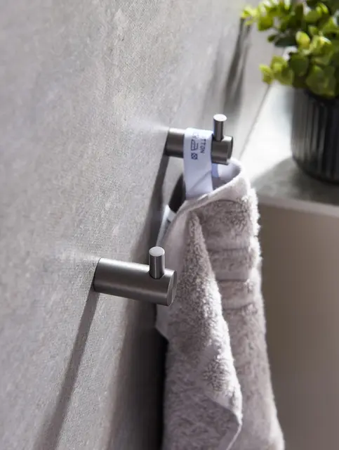 Falco Håndklekrok i 8 ulike overflater 