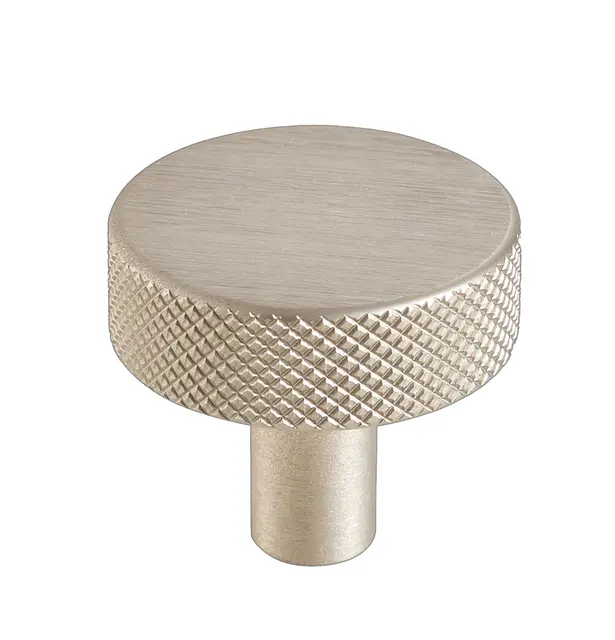 Amato Knott - Børstet Stål Med crystal cut mønster 