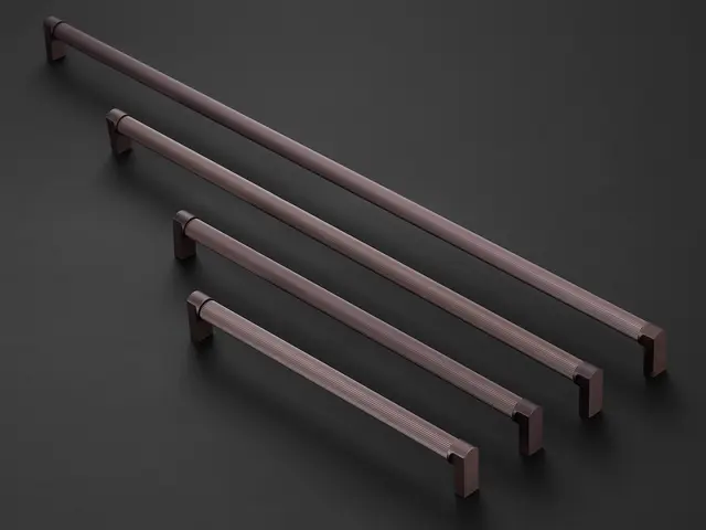 Fabio Håndtak 600 - Bronse Matt Med riller 