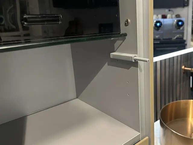 Push Open Como Høyskap Sett for Como Høyskap Grunnmøbel 
